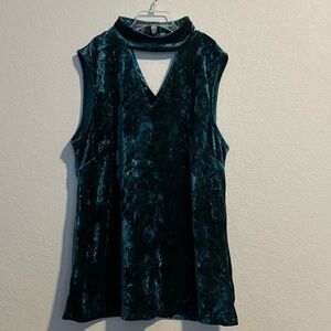 Jones New York Green Velvet Sleeveless Blouse